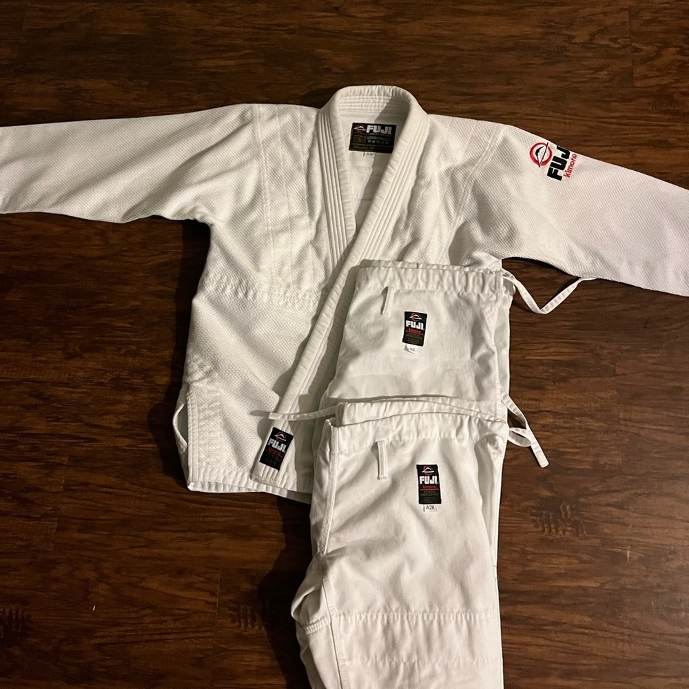 BJJ- FUJI GI - A2H - second pair of pants included (a2)